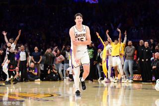 冠军中场 冠军中场