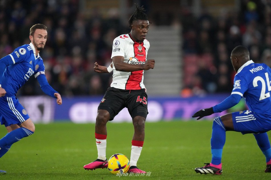 一个战术选 一个战术选